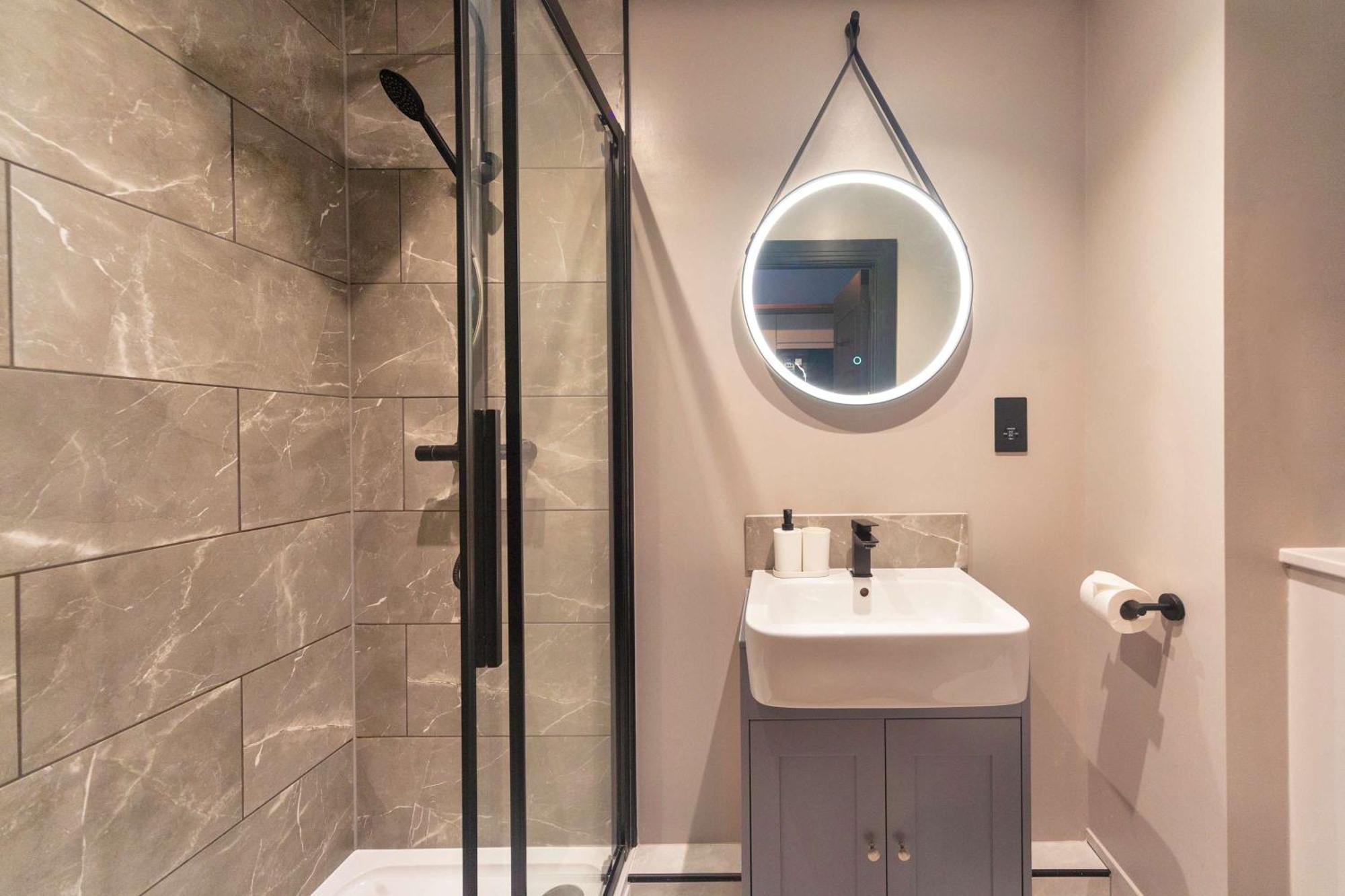 Lovely Studio Apartment In Central Гастингс Экстерьер фото