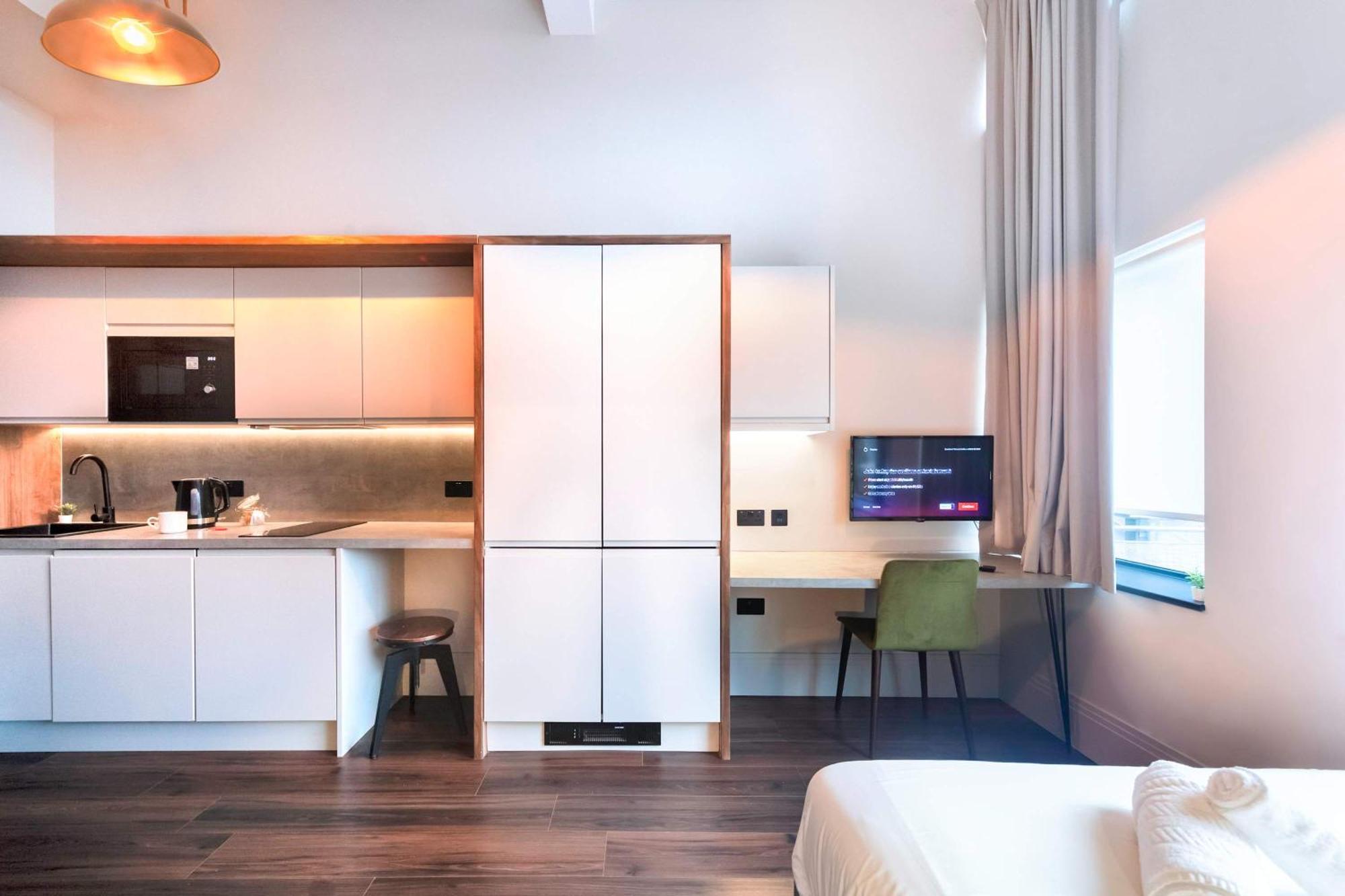 Lovely Studio Apartment In Central Гастингс Экстерьер фото